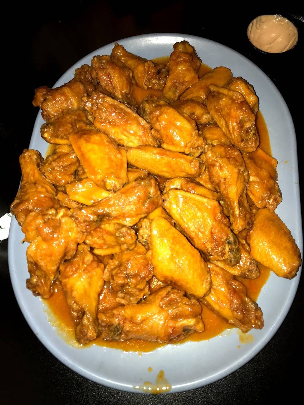 CJs In Tiger Country | restaurant | 704 E Broadway, Columbia, MO 65201, USA | 5734427777 OR +1 573-442-7777