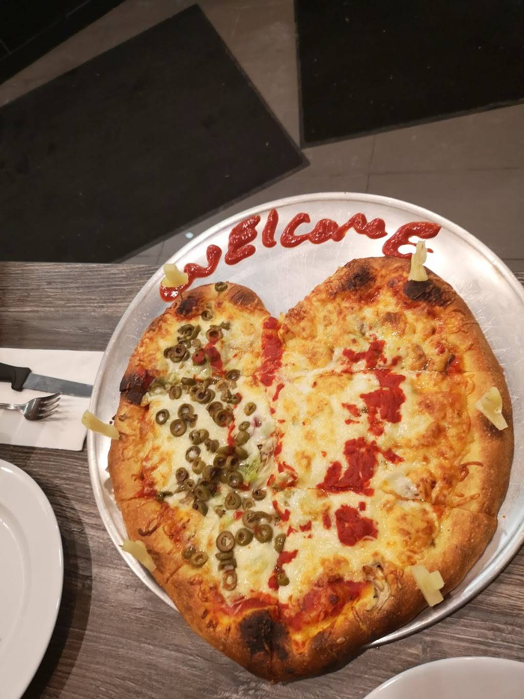 Louis Pizza Express Orleans | meal takeaway | 1600 Forest Valley Dr, Orléans, ON K1C 6X7, Canada | 6138375000 OR +1 613-837-5000