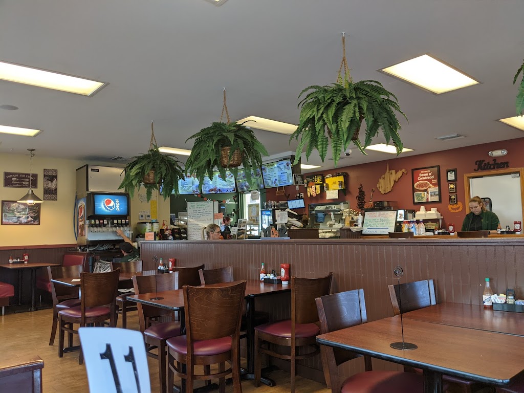 Tudors Biscuit World | restaurant | 2621 W 23rd St, Panama City, FL 32405, USA | 8502156088 OR +1 850-215-6088