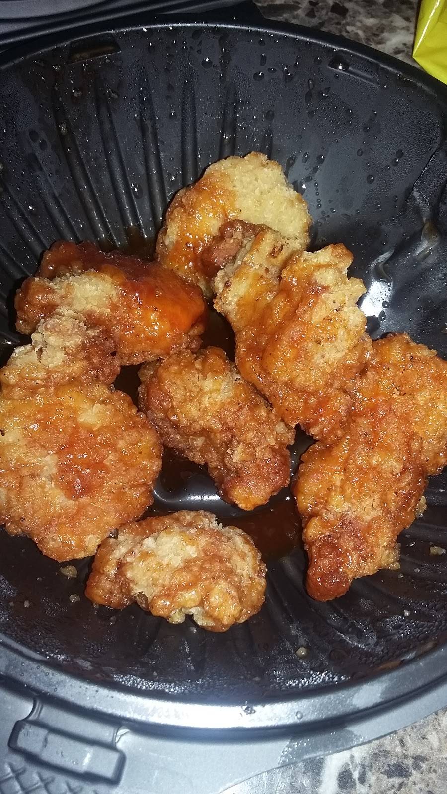 Pizza Hut | meal takeaway | 112-K Village Rd NE, Leland, NC 28451, USA | 9103719547 OR +1 910-371-9547