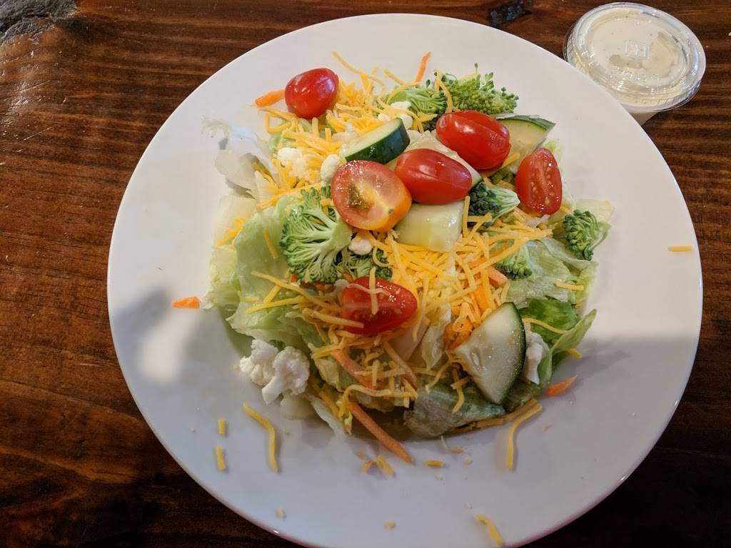 Esto Country Store | restaurant | 4624 KY-379, Russell Springs, KY 42642, USA | 2703433320 OR +1 270-343-3320