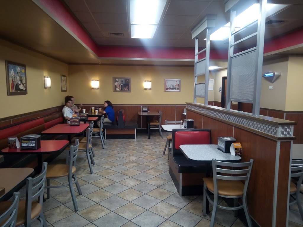 Hardees | restaurant | 670 Morganton Blvd SW, Lenoir, NC 28645, USA | 8287589700 OR +1 828-758-9700
