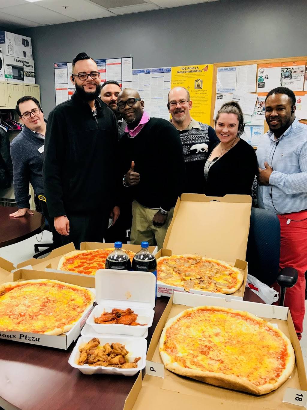 Caputos Pizzeria | restaurant | 36 James St, Middletown, NY 10940, USA | 8453421222 OR +1 845-342-1222