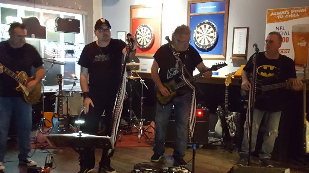 Pit Stop Cafe | restaurant | 338 Bridgeport Ave, Milford, CT 06460, USA | 2038747867 OR +1 203-874-7867