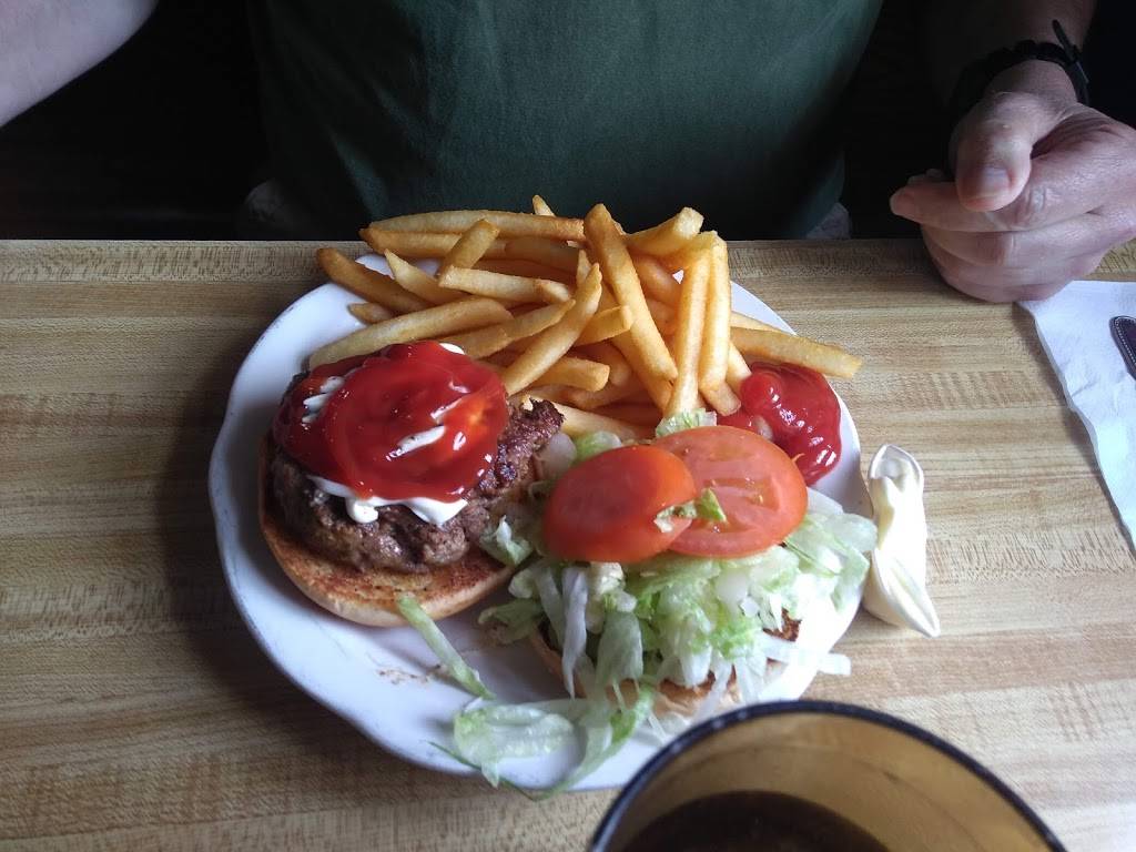 Riverside Bar & Grill | restaurant | 102 Riverview Dr, Waucoma, IA 52171, USA | 5637764971 OR +1 563-776-4971