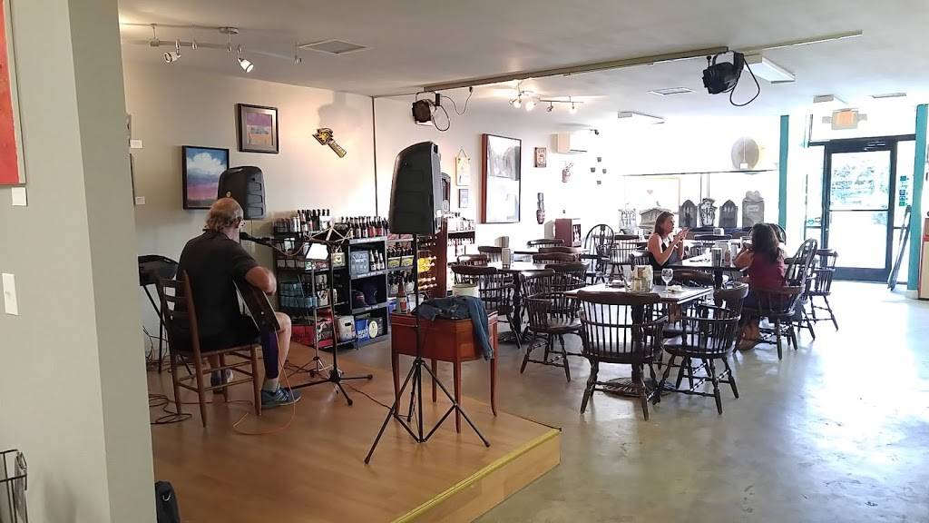 The Living Room Coffeehouse and Winebar | cafe | 215 E Main St, Pilot Mountain, NC 27041, USA | 3364444359 OR +1 336-444-4359