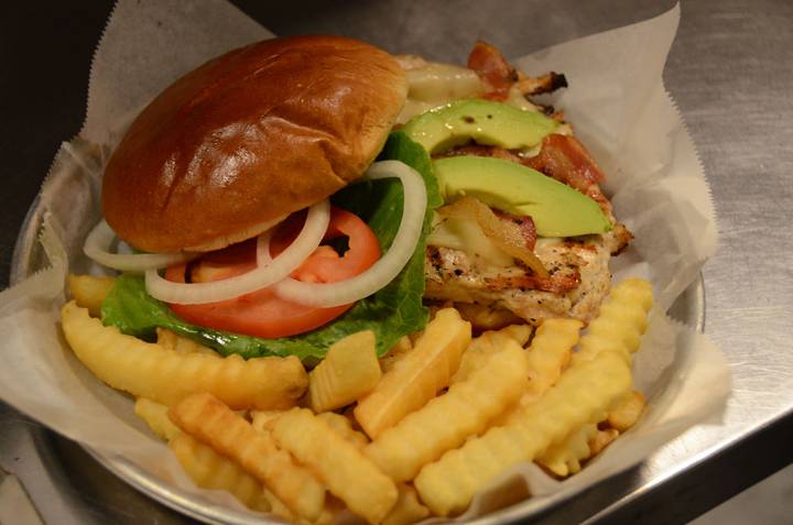 Hamiltons Pub | night club | 14196 McCarthy Rd, Lemont, IL 60439, USA | 6307547718 OR +1 630-754-7718