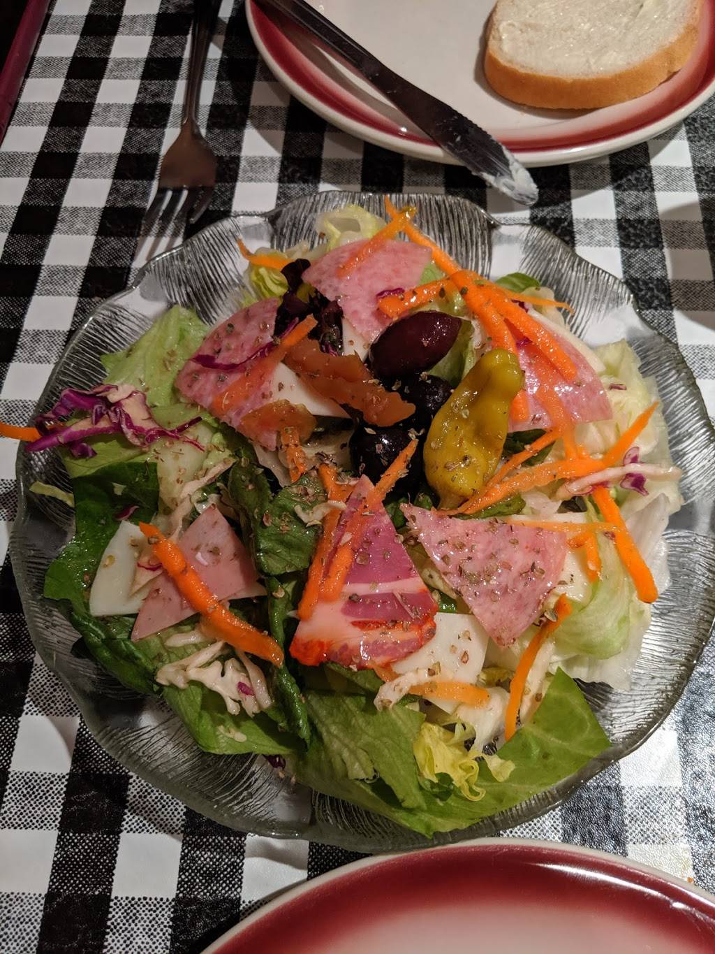 Mama Santas | restaurant | 12301 Mayfield Rd, Cleveland, OH 44106, USA | 2164212159 OR +1 216-421-2159