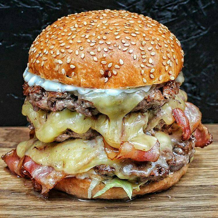 Phil & Sons | meal delivery | 5729 Main St, Flushing, NY 11355, USA | 7189610263 OR +1 718-961-0263