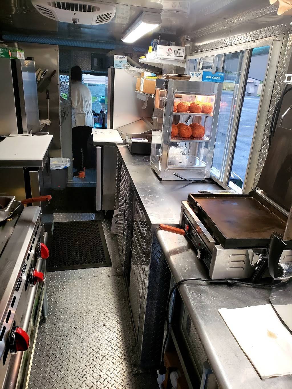 Cocos Food Truck | restaurant | 4210 E, US-92, Plant City, FL 33566, USA | 8139439663 OR +1 813-943-9663