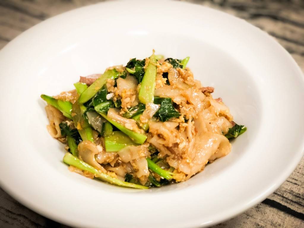 Ploy Thai kitchen | restaurant | 486 Royer Dr #101, Lancaster, PA 17601, USA | 7178244038 OR +1 717-824-4038