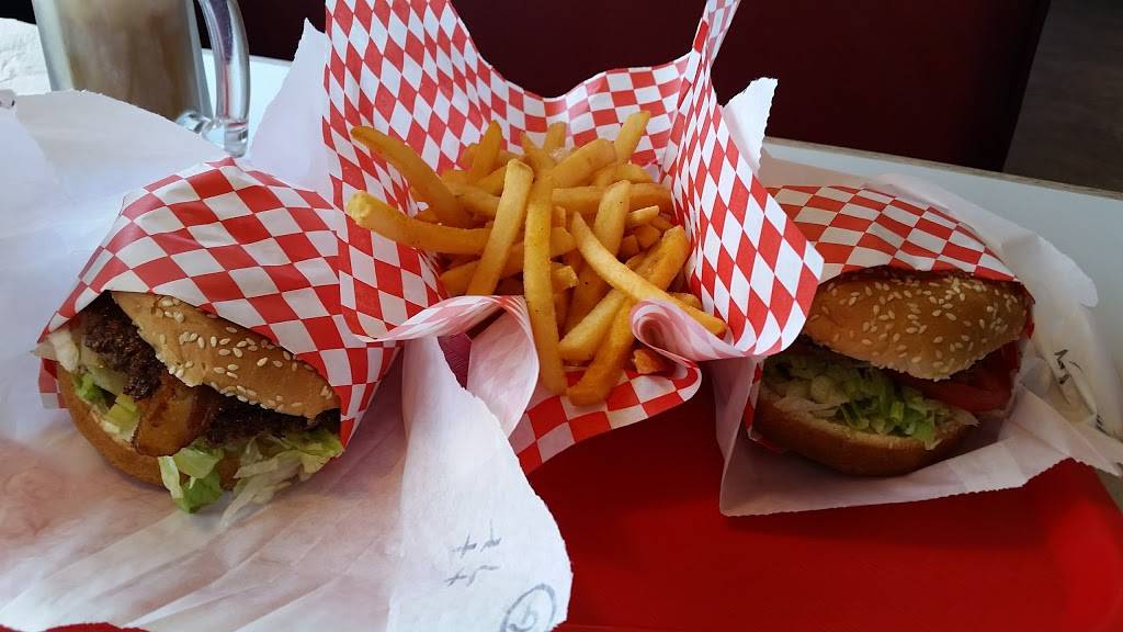 Big A Rootbeer Drive In | restaurant | 810 E Main St, Grass Valley, CA 95945, USA | 5302733243 OR +1 530-273-3243