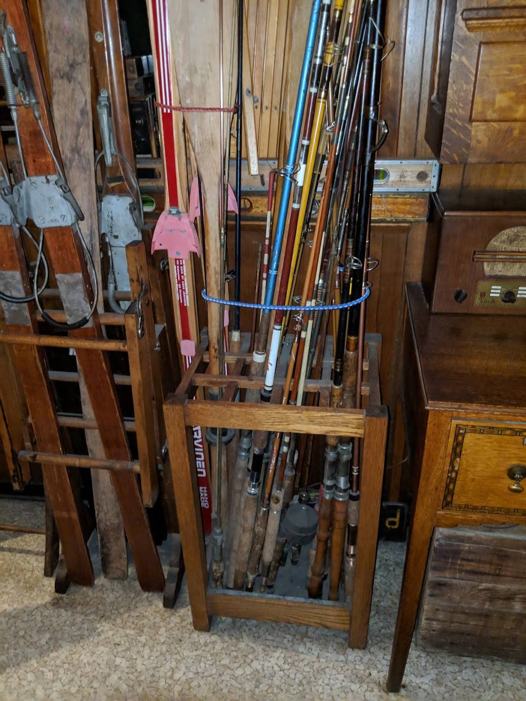 Blue Ridge Inn | restaurant | 6060 Park Dr, Wrightwood, CA 92397, USA | 7602493440 OR +1 760-249-3440