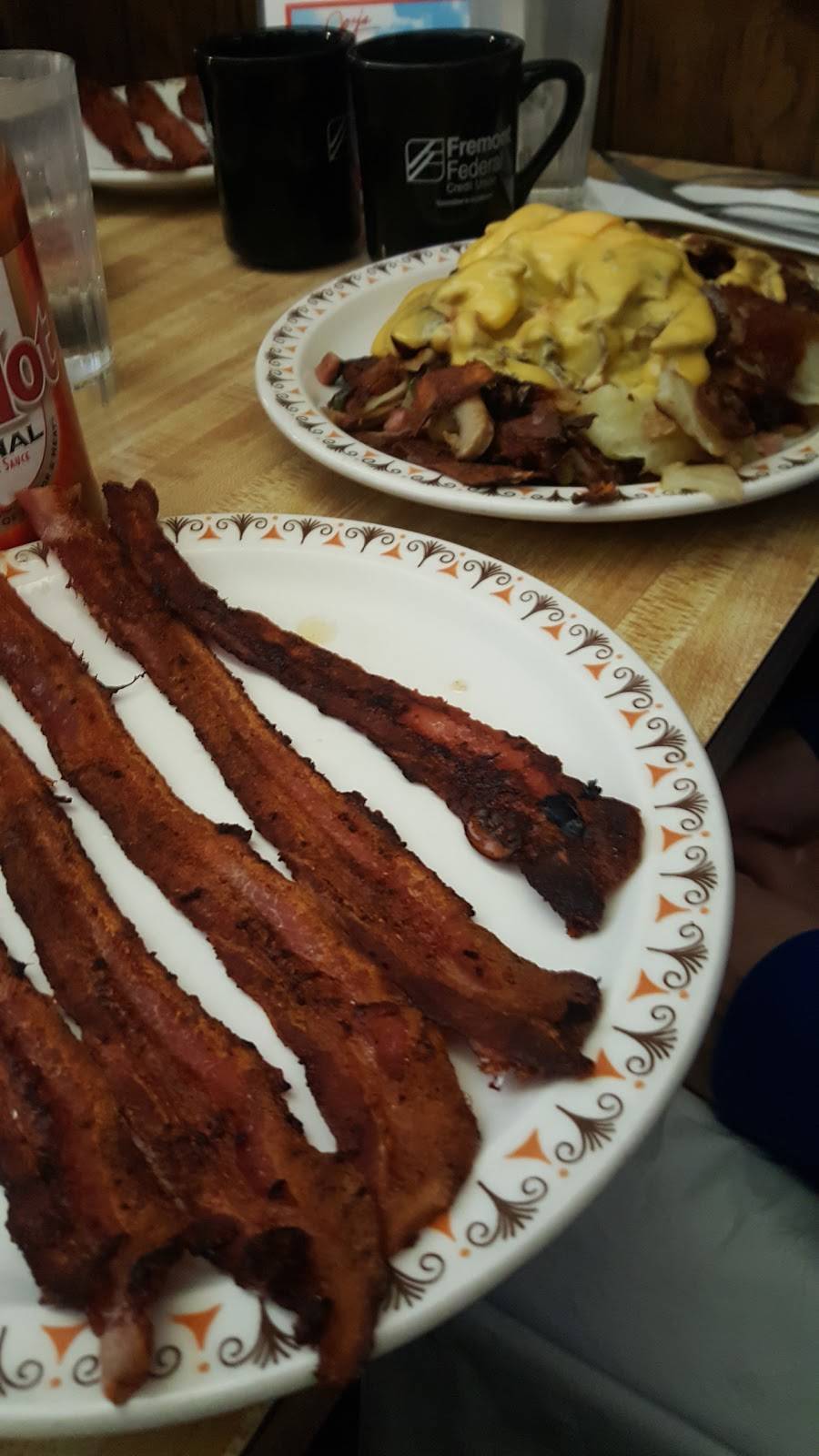 Billys Restaurant | restaurant | 413 W State St, Fremont, OH 43420, USA | 4193349169 OR +1 419-334-9169