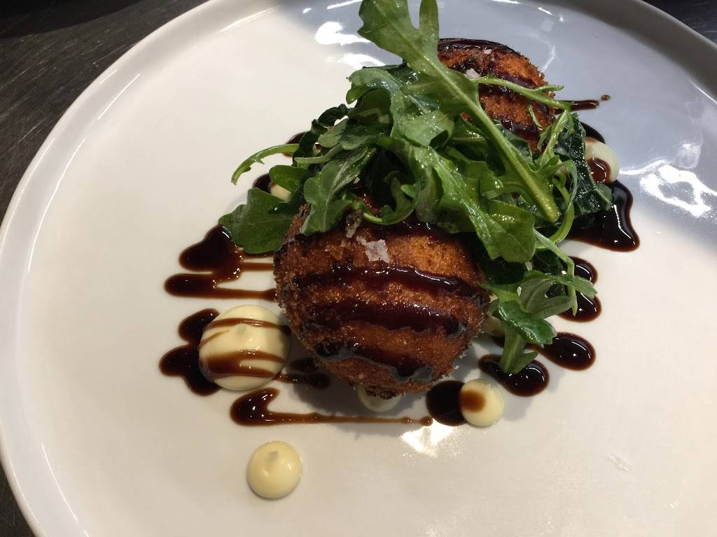 The Fat Lamb Modern Kitchen & Bar | restaurant | 2011 Grinstead Dr #104, Louisville, KY 40204, USA | 5024097499 OR +1 502-409-7499