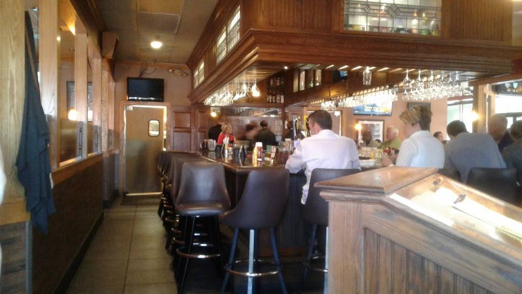 Doubledays Grill & Tavern | restaurant | 199 E Alex Bell Rd, Centerville, OH 45459, USA | 9374364666 OR +1 937-436-4666