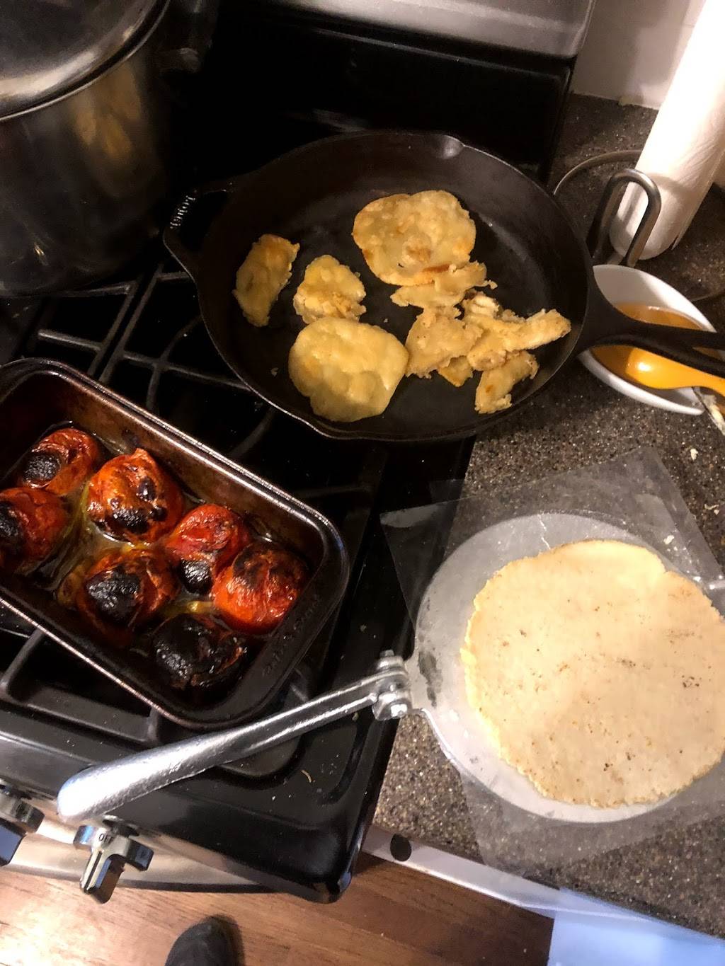 Tacoee | restaurant | 1697 US-64, Benton, TN 37307, USA | 8653606544 OR +1 865-360-6544