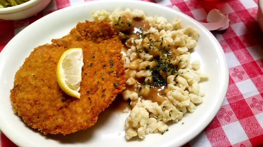 Muttis German Restaurant | restaurant | 1410 SW Sheridan Rd, Lawton, OK 73505, USA | 5803533928 OR +1 580-353-3928