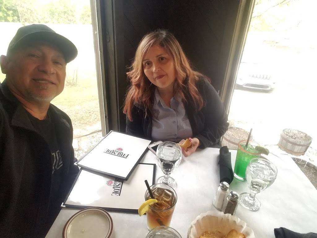 Fireside Dining | restaurant | 2256 Lodge Rd, Ardmore, OK 73401, USA | 5802264070 OR +1 580-226-4070