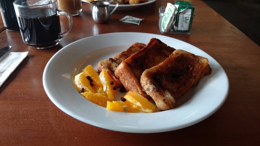 Hugos Restaurant | restaurant | 8401 Santa Monica Blvd, West Hollywood, CA 90069, USA | 3236543993 OR +1 323-654-3993