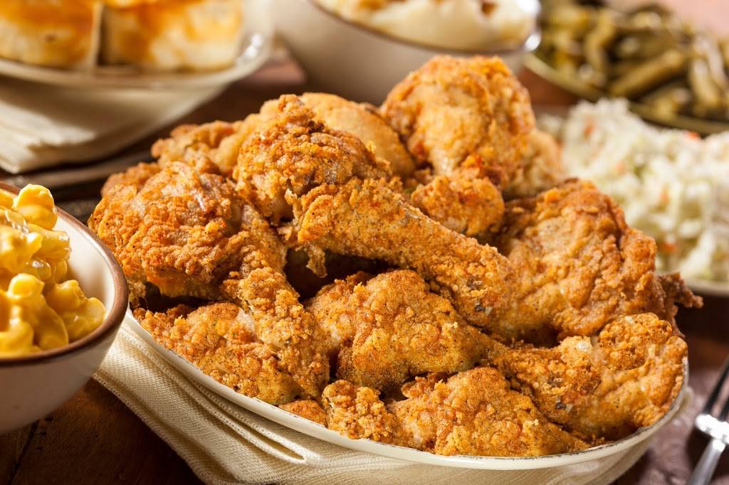 Mrs Winners Chicken & Biscuits | restaurant | 4350 Fulton Industrial Blvd SW, Atlanta, GA 30336, USA | 4042287483 OR +1 404-228-7483