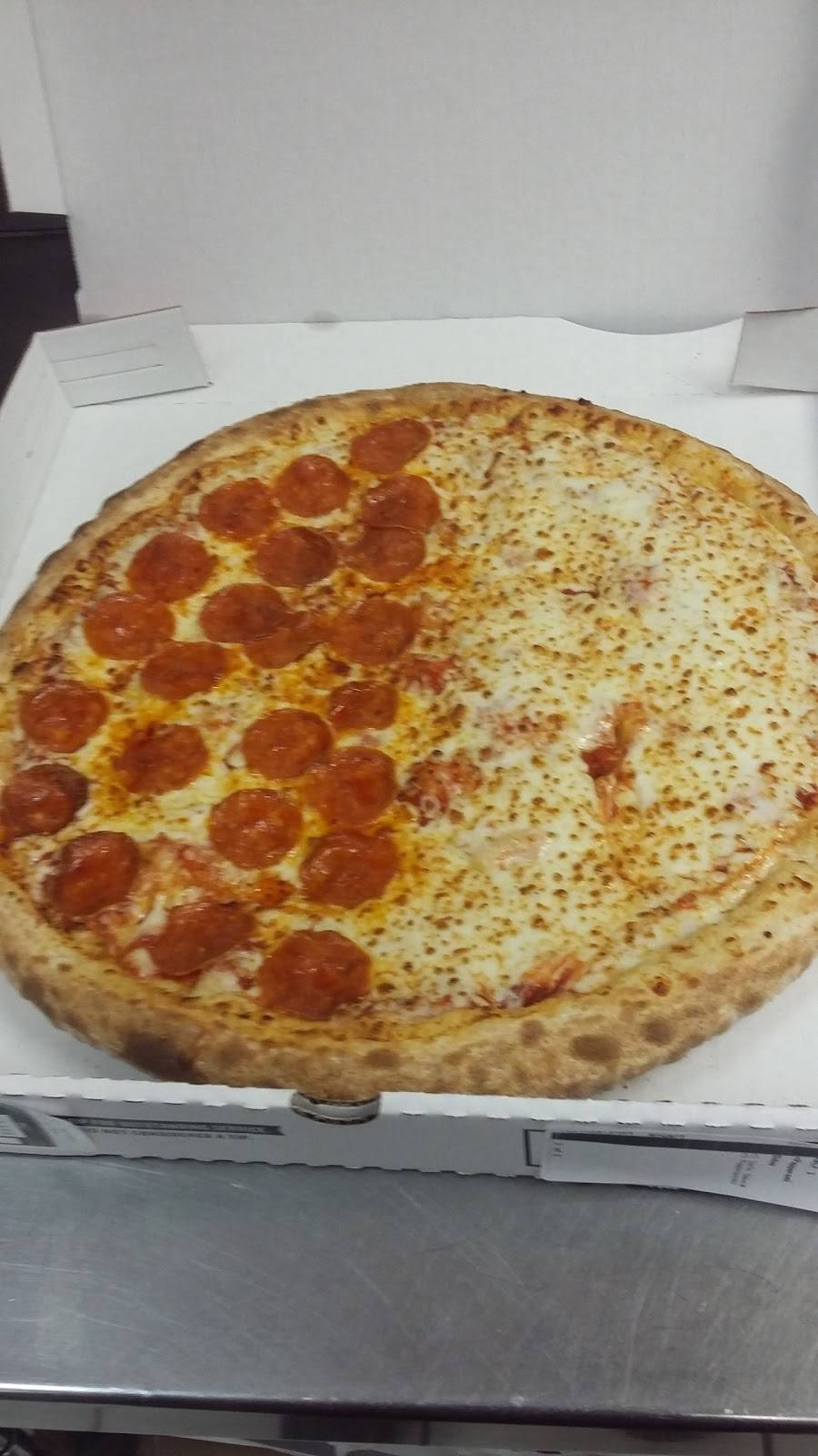 Papa Johns Pizza | restaurant | 2 Sherwood Square, Peru, IN 46970, USA | 7653272362 OR +1 765-327-2362