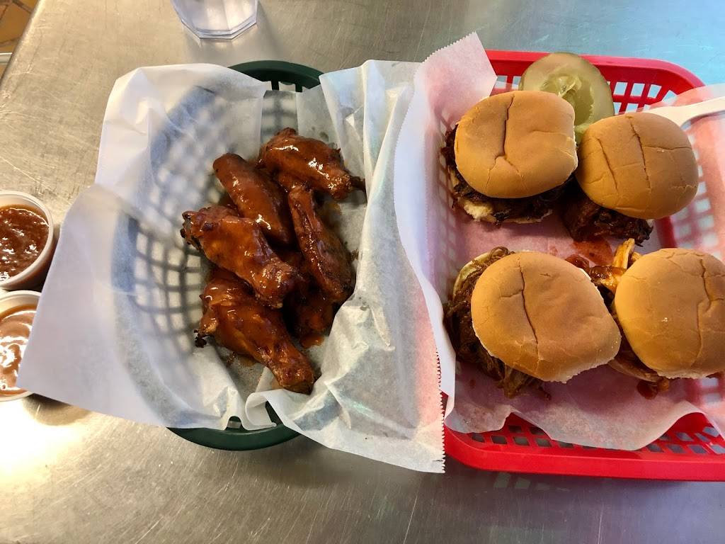 Wortlewoods Smoke Pit BBQ | restaurant | 6200 E 64th Ave, Commerce City, CO 80022, USA | 7205083289 OR +1 720-508-3289