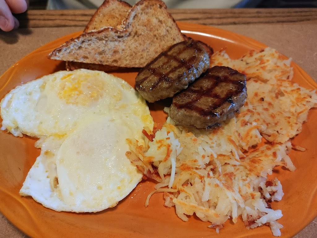 Pump House Bar & Grill | restaurant | 8320 US-97, Terrebonne, OR 97760, USA | 5415484990 OR +1 541-548-4990