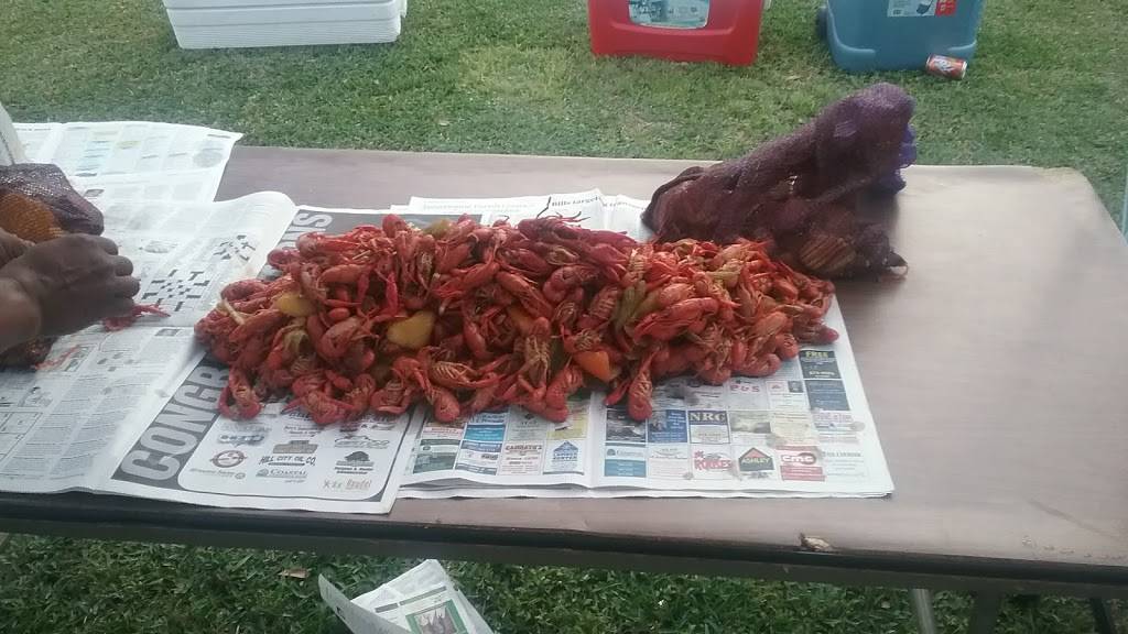 Lukes Boiling Point | restaurant | 520 Luke St, Houma, LA 70363, USA | 9858680600 OR +1 985-868-0600