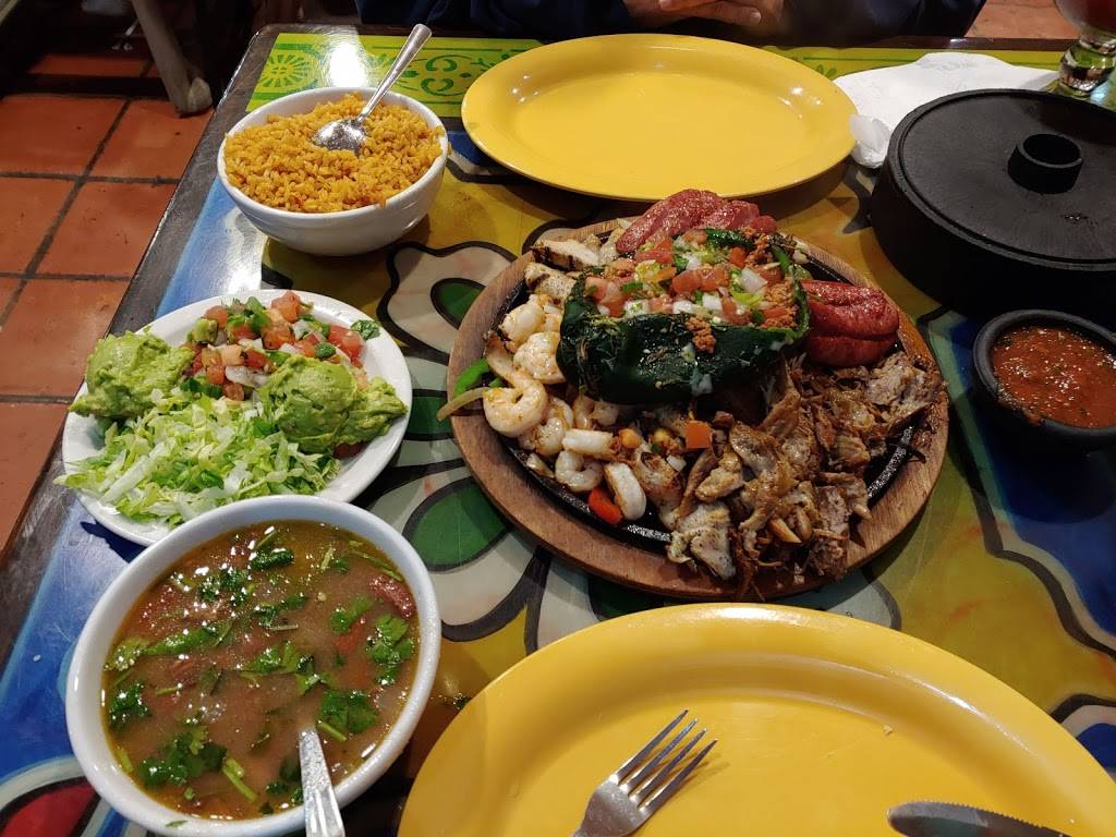Nichas Comida Mexicana - Southside | restaurant | 3119 Roosevelt Ave, San Antonio, TX 78214, USA | 2109223330 OR +1 210-922-3330