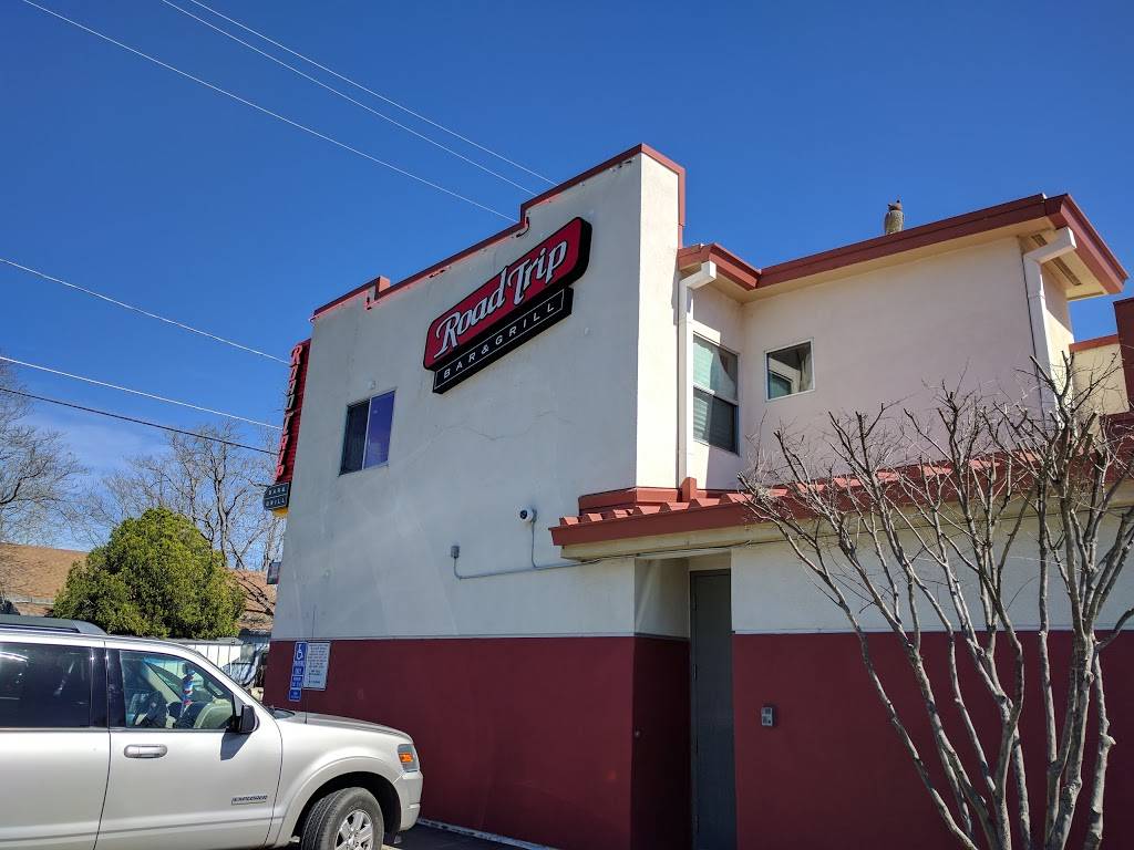 Road Trip Bar & Grill | restaurant | 24989 CA-16, Capay, CA 95607, USA | 5307963777 OR +1 530-796-3777