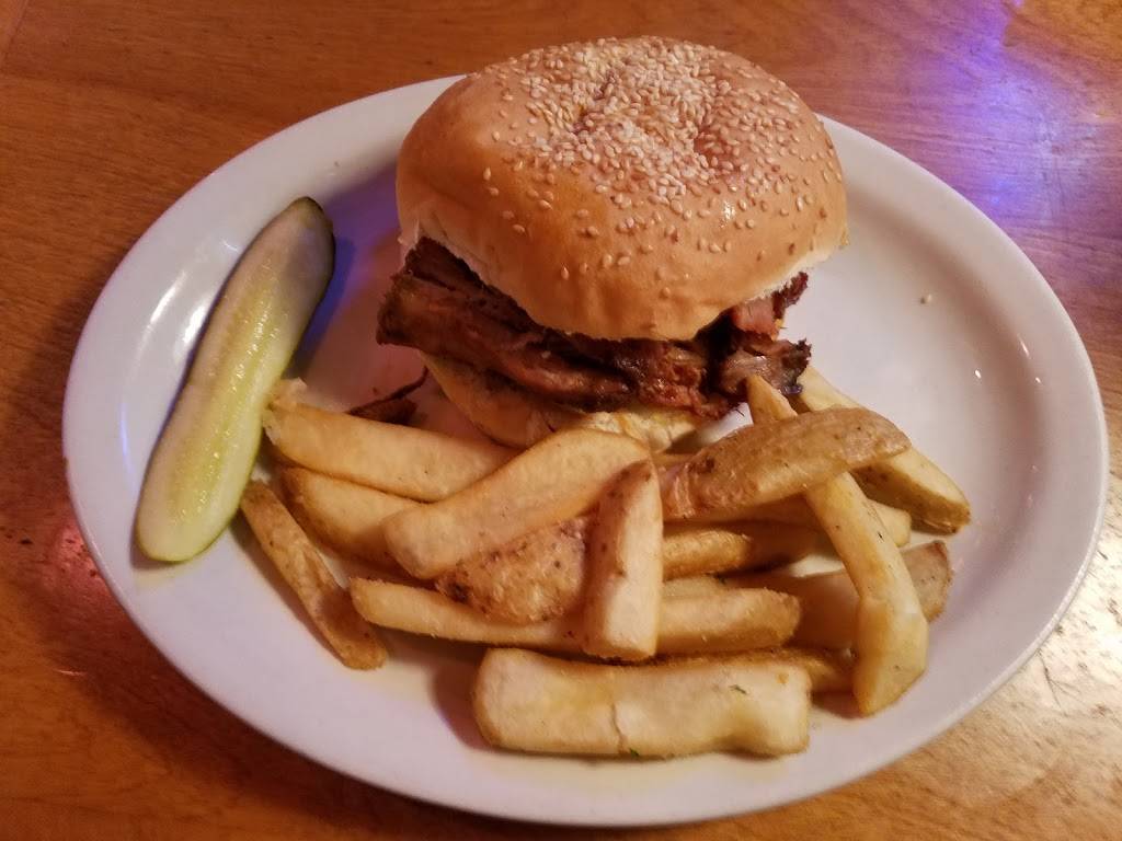 Texas Roadhouse | restaurant | 2751 SE Military Dr, San Antonio, TX 78223, USA | 2103331515 OR +1 210-333-1515