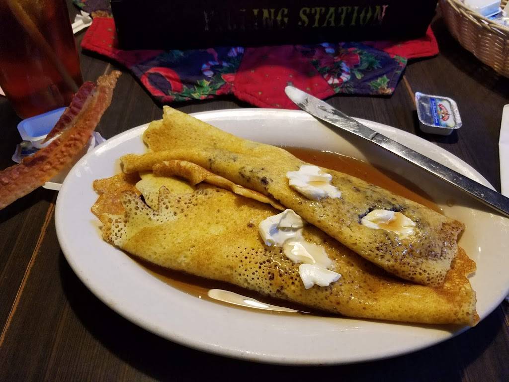 Filling Station | restaurant | 307 Bishop Hill St, Bishop Hill, IL 61419, USA | 3099273355 OR +1 309-927-3355