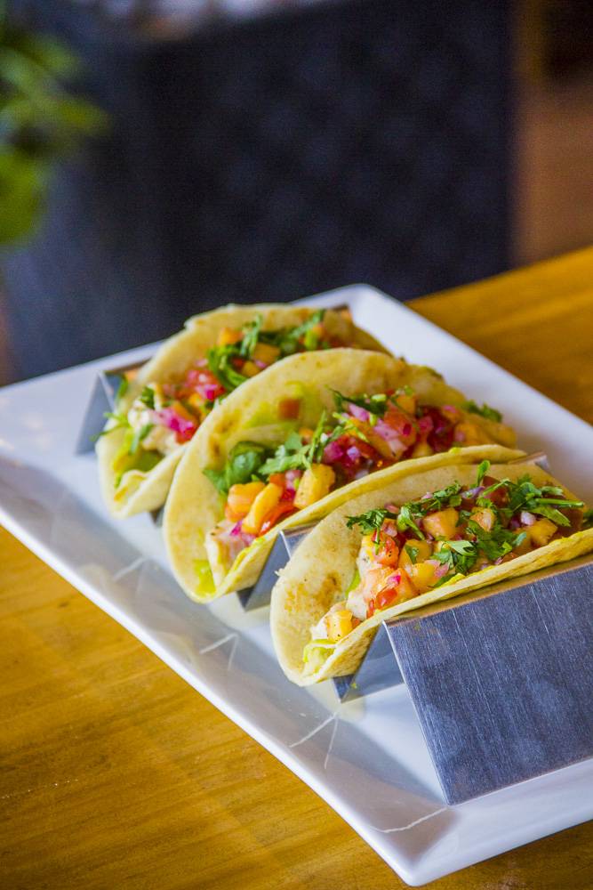 Azteca | restaurant | 522 Pequonnock St, Bridgeport, CT 06604, USA | 2033453232 OR +1 203-345-3232