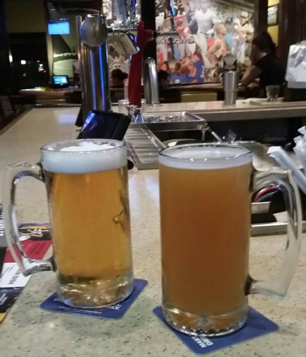 Applebees Grill + Bar | restaurant | 1301 Kansas Ave, Paola, KS 66071, USA | 9132942702 OR +1 913-294-2702