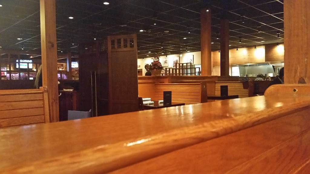 Carrabbas Italian Grill | restaurant | 18375 W Bluemound Rd, Brookfield, WI 53045, USA | 2627972548 OR +1 262-797-2548