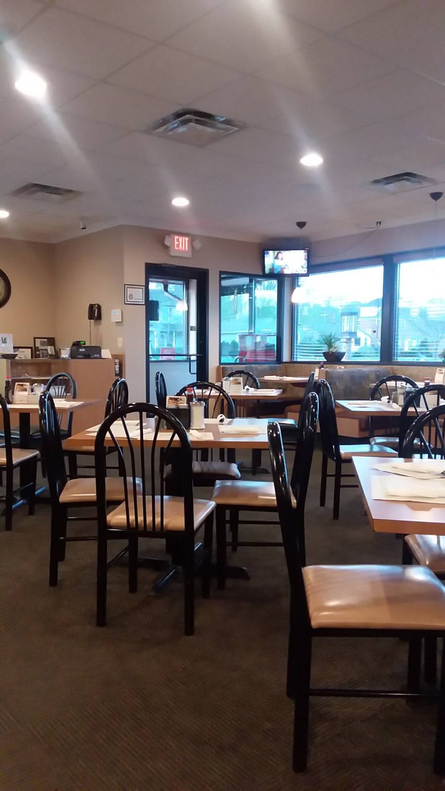 Nicks Country Oven | restaurant | 511 W 14 Mile Rd, Clawson, MI 48017, USA | 2488507289 OR +1 248-850-7289