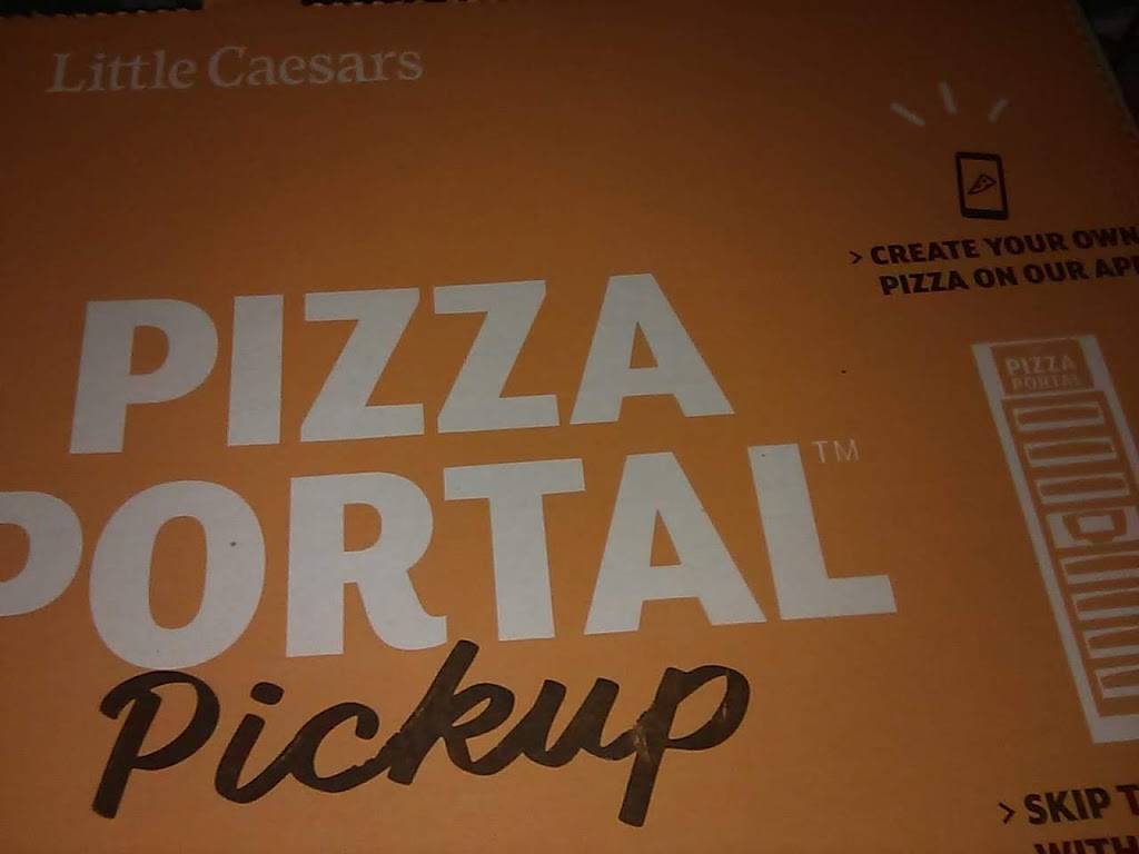 Little Caesars Pizza | meal takeaway | 120 Gateway Dr, Lincoln, CA 95648, USA | 9166456100 OR +1 916-645-6100