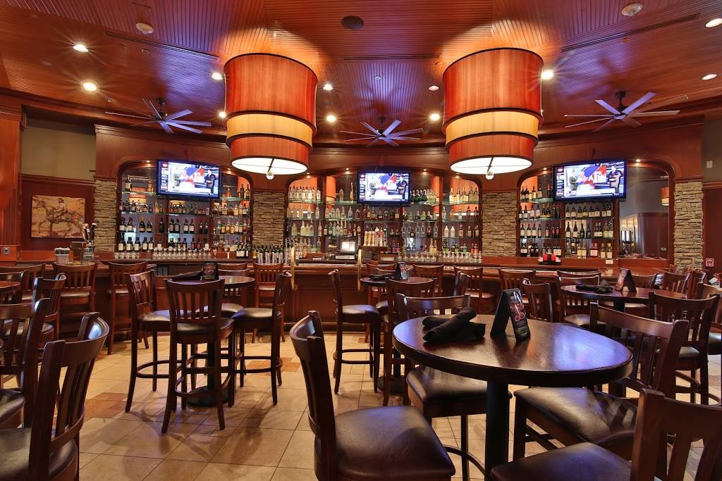 Claim Jumper Restaurants | restaurant | 3500 W Olive Ave Suite 105, Burbank, CA 91505, USA | 8182600505 OR +1 818-260-0505