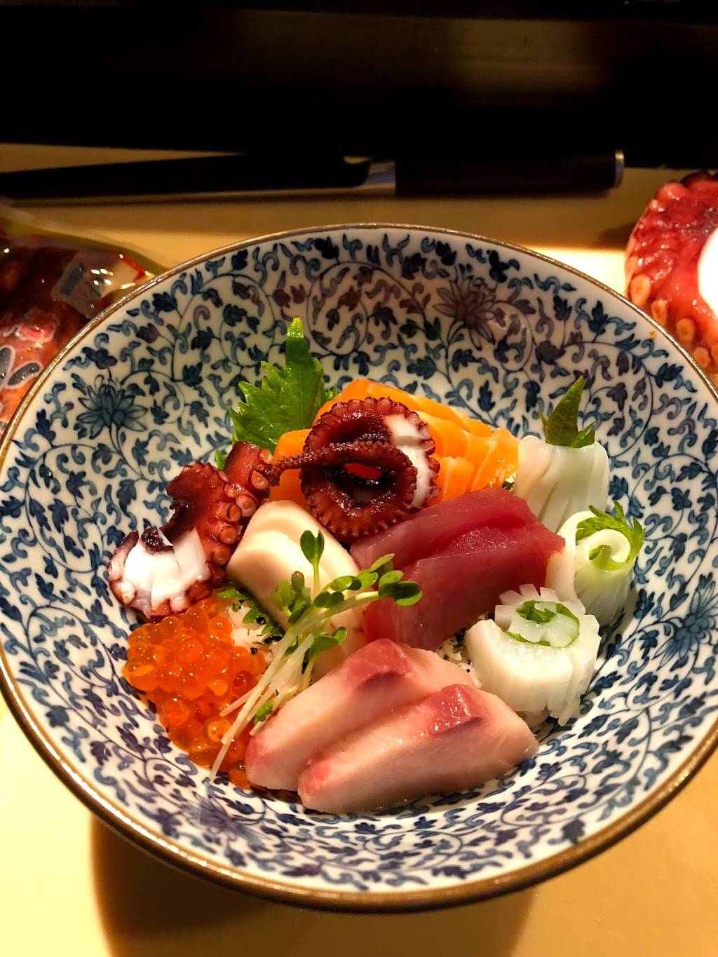 Oishiya hibachi & sushi | restaurant | 517 Cason Ln suite a, Murfreesboro, TN 37128, USA | 6159627495 OR +1 615-962-7495