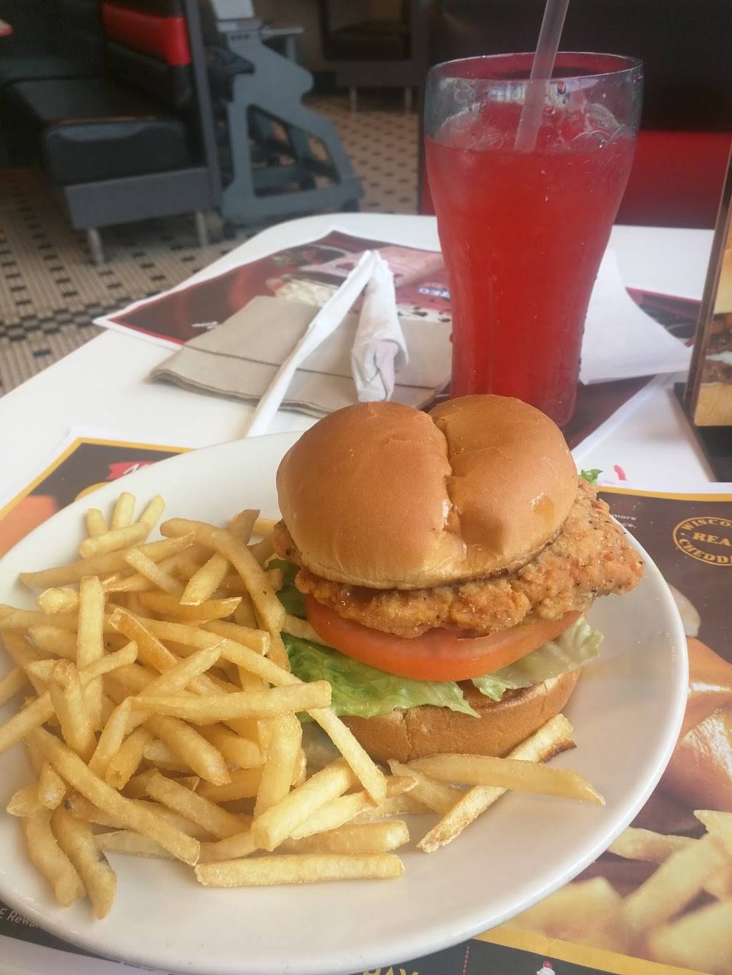 Steak n Shake | restaurant | 2355 North Point Ct, Alpharetta, GA 30022, USA | 7707511101 OR +1 770-751-1101