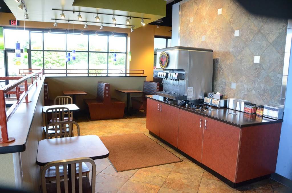 Pancheros Mexican Grill | restaurant | 3015 N Perryville Rd, Rockford, IL 61114, USA | 8157088570 OR +1 815-708-8570