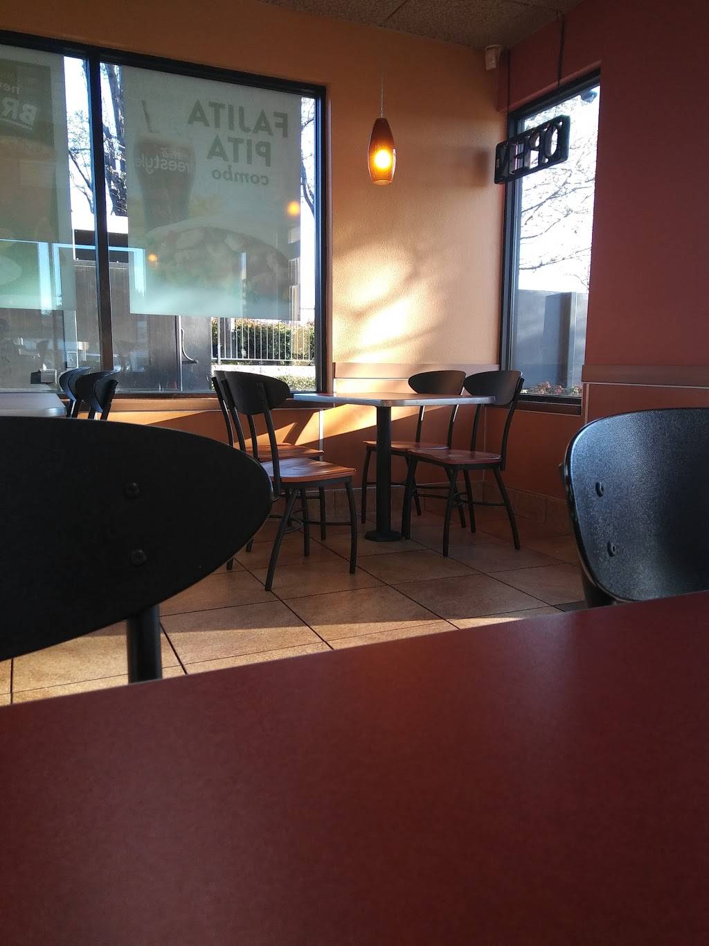 Jack in the Box | restaurant | 3493 McKee Rd, San Jose, CA 95127, USA | 4085994664 OR +1 408-599-4664