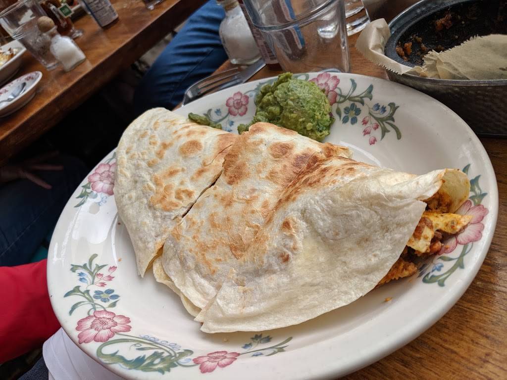 El Camino | restaurant | 607 N 35th St, Seattle, WA 98103, USA | 2066327303 OR +1 206-632-7303