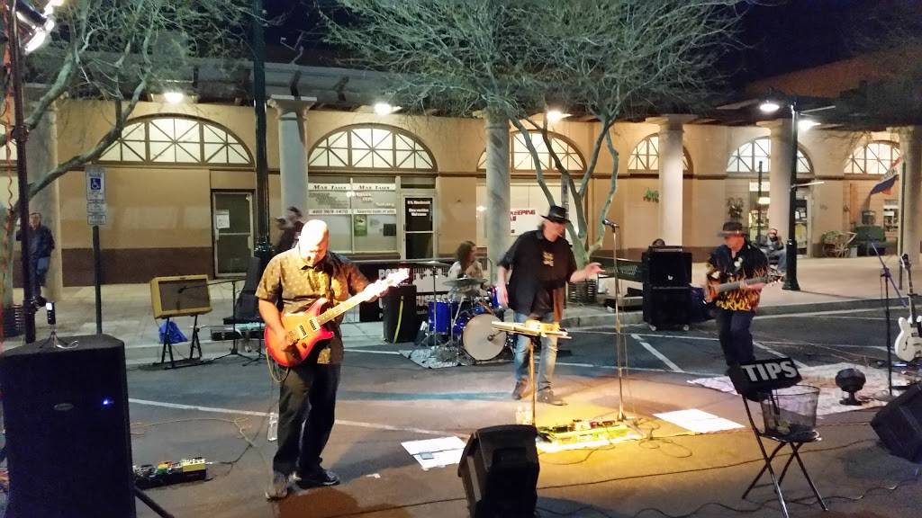 Mangos Mexican Cafe | restaurant | 44 W Main St, Mesa, AZ 85201, USA | 4804645700 OR +1 480-464-5700