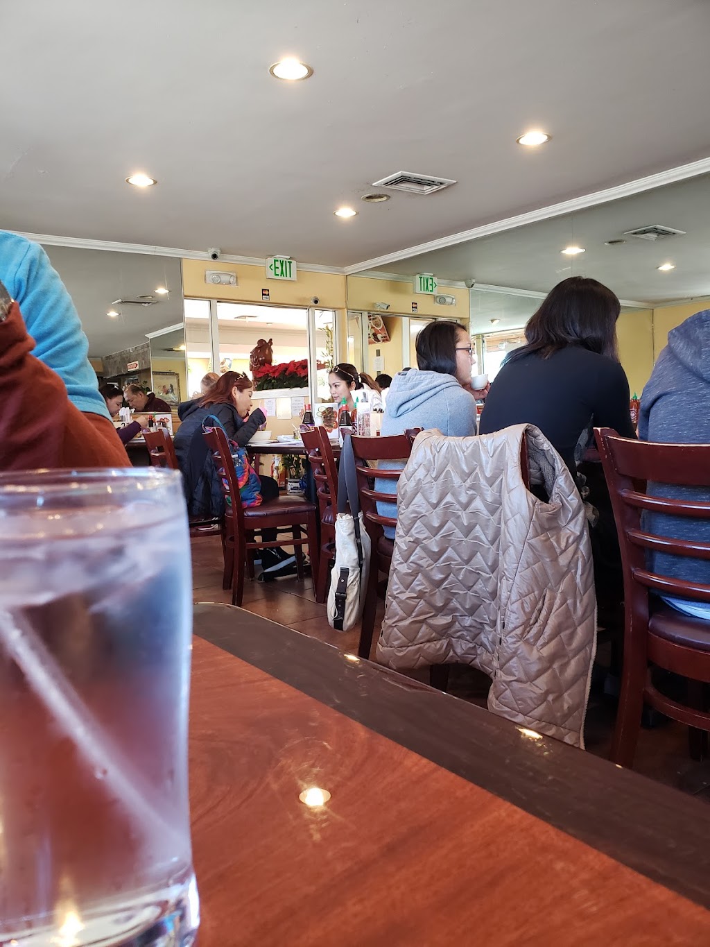 Pho Beef Noodle Soup | restaurant | 905 S Bascom Ave, San Jose, CA 95128, USA | 4082798588 OR +1 408-279-8588