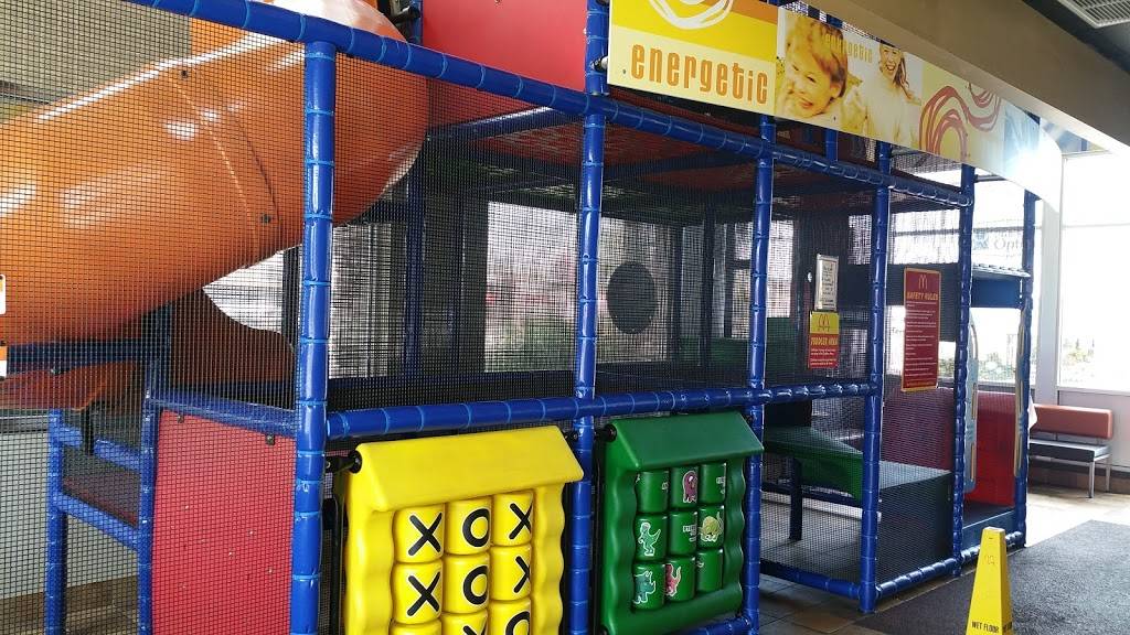 McDonalds | cafe | 5413 S 1900 W, Roy, UT 84067, USA | 8018255513 OR +1 801-825-5513