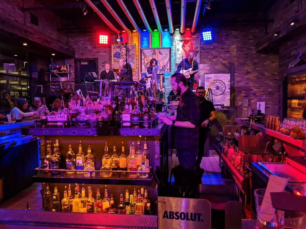 Copper Blues Live | restaurant | 180 S Brea Blvd, Brea, CA 92821, USA | 7145383344 OR +1 714-538-3344