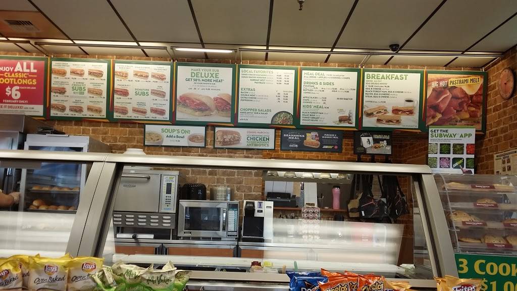 Subway | meal takeaway | 1800 NE 44th St Suite 110, Renton, WA 98056, USA | 4252820800 OR +1 425-282-0800