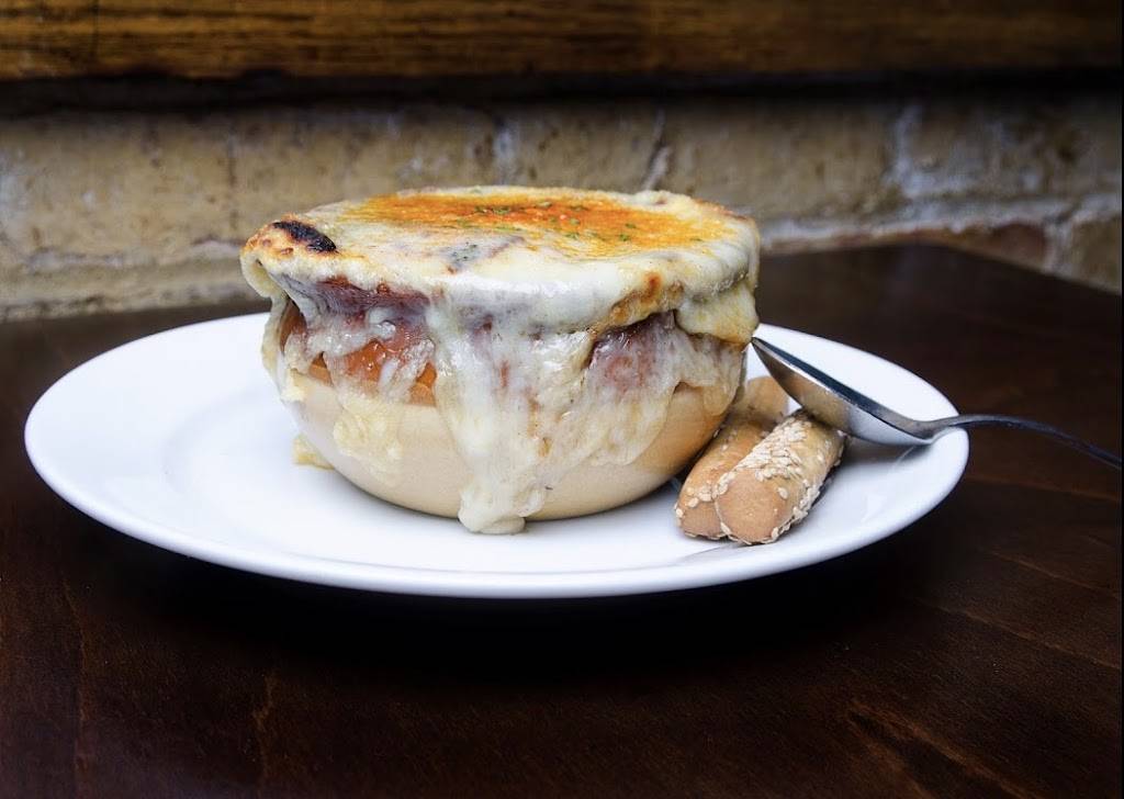 Mullanes Bar & Grill | restaurant | 71 Lafayette Ave, Brooklyn, NY 11217, USA | 7187977606 OR +1 718-797-7606